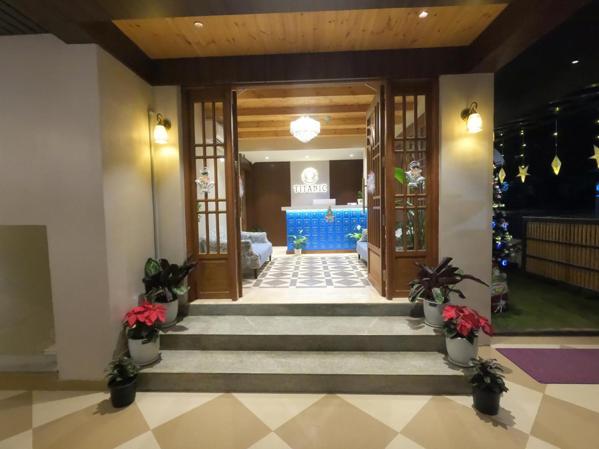 Titanic Boutique Hotel バガ エクステリア 写真